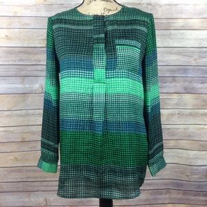 Semi sheer loose flowy blouse 🍍🌸🍍